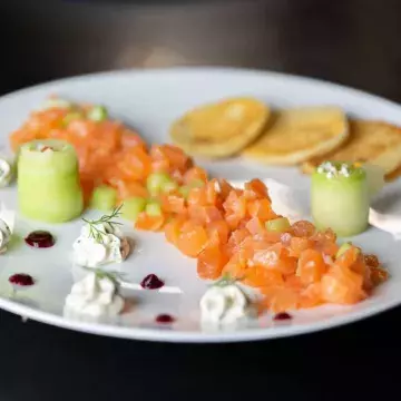 Restaurant Le Toî du Monde - Entrée tartare de saumon